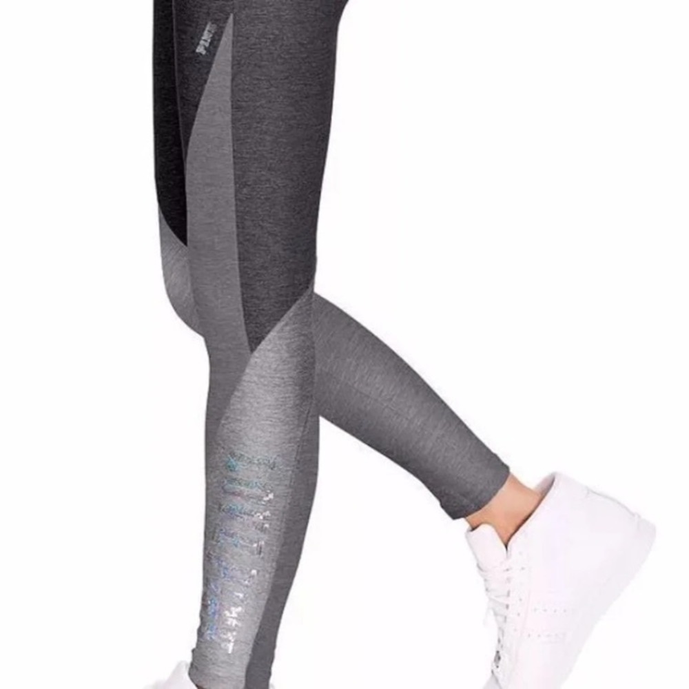 VS PINK ULTIMATE YOGA LEGGINGS